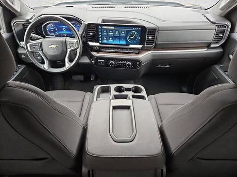 Used 2025 Chevrolet Silverado 1500 LT image 18
