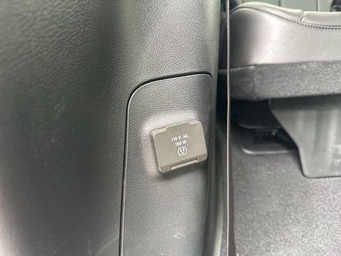 New 2026 Chrysler Pacifica Select image 23