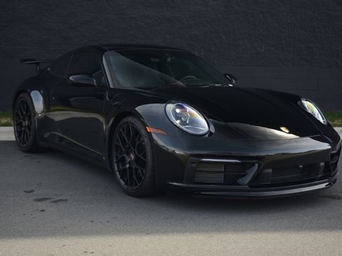 Certified 2024 Porsche 911 Carrera S image 9