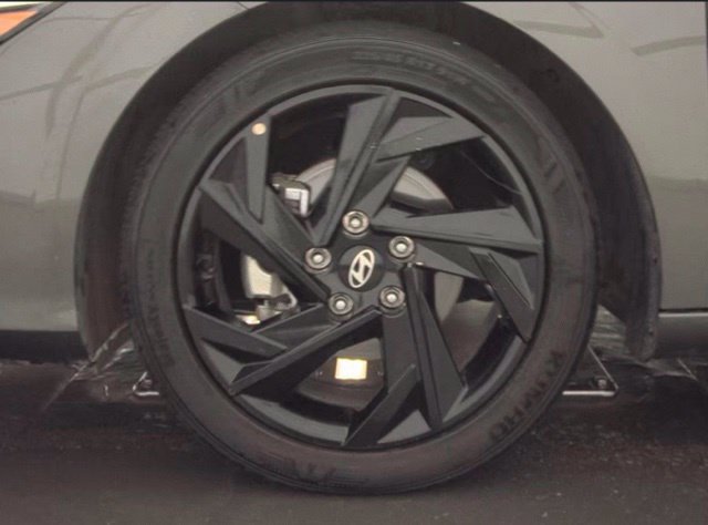 Used 2026 Hyundai Elantra Sport FWD image 18