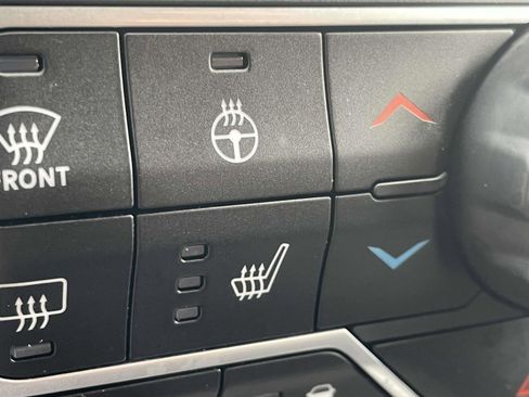 Used 2021 Jeep Wrangler Unlimited Sahara w/ Cold Weather Group image 7