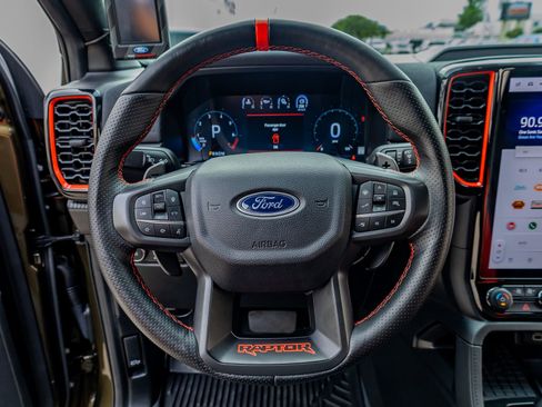 Used 2024 Ford Ranger Raptor AWD/4WD image 18
