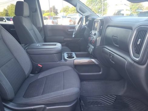 Used 2021 Chevrolet Silverado 1500 LT Trail Boss w/ Convenience Package II AWD/4WD image 17