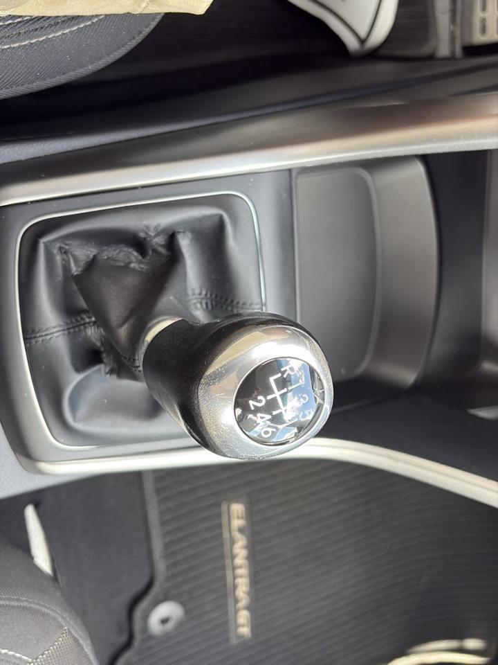 Used 2016 Hyundai Elantra GT FWD image 29