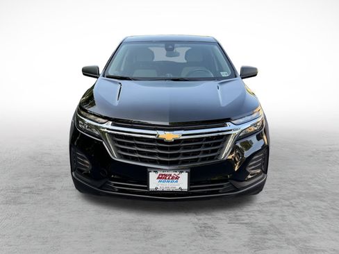 Used 2024 Chevrolet Equinox LS w/ LS Convenience Package AWD/4WD image 2