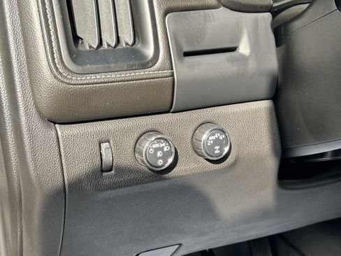 Used 2022 GMC Canyon Denali AWD/4WD image 33