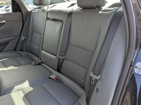 Used 2018 Chevrolet Impala LT image 14