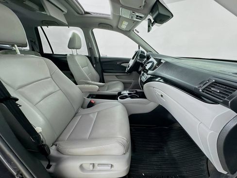 Used 2022 Honda Pilot Touring image 37