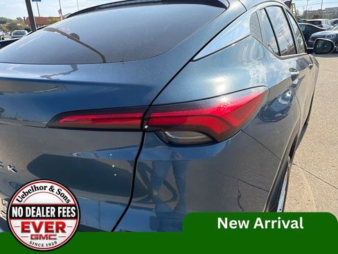 Used 2024 Buick Envista Preferred w/ Convenience I Package FWD image 8