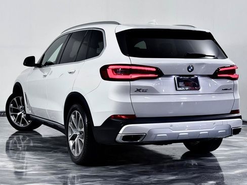 Used 2021 BMW X5 xDrive40i w/ Convenience Package AWD/4WD image 11