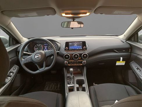 Certified 2025 Nissan Sentra S image 22