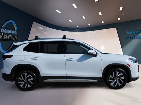 Certified 2025 Volkswagen Tiguan S FWD image 4