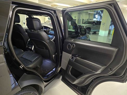 Used 2021 Land Rover Range Rover Sport SE image 15