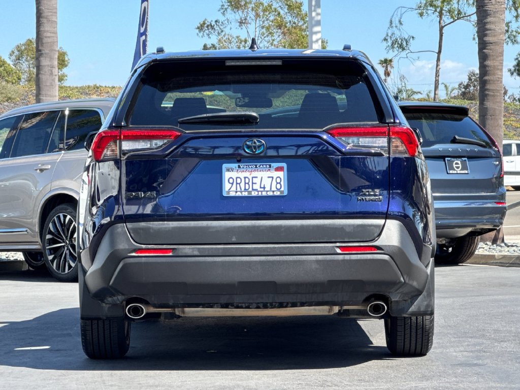 Used 2024 Toyota RAV4 XLE AWD/4WD image 4