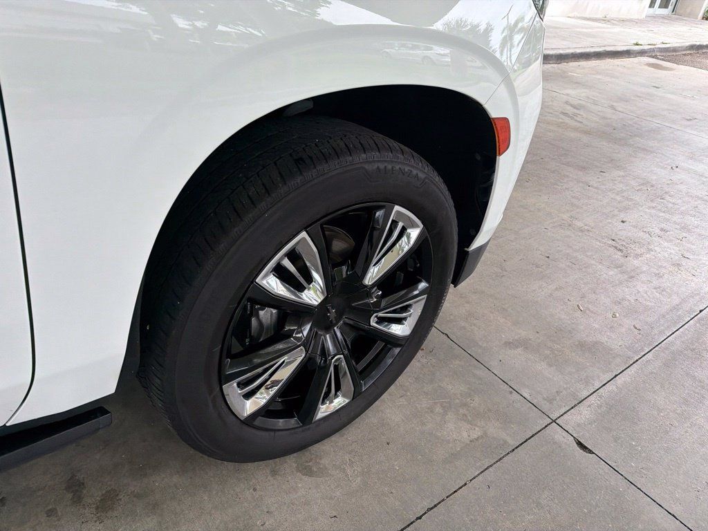 Used 2022 Chevrolet Tahoe High Country RWD image 19