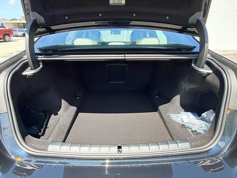 New 2026 BMW 740i w/ Premium Package RWD image 11