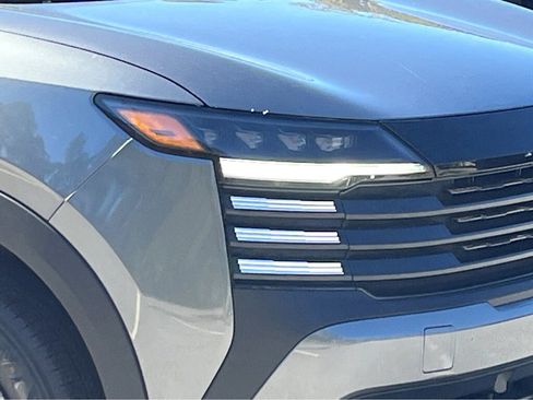 New 2025 Nissan Kicks SR image 2