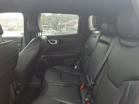 New 2026 Jeep Compass Latitude image 7