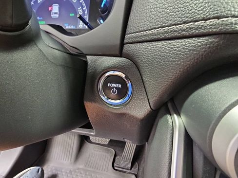 Used 2025 Toyota RAV4 XLE Premium AWD/4WD image 24