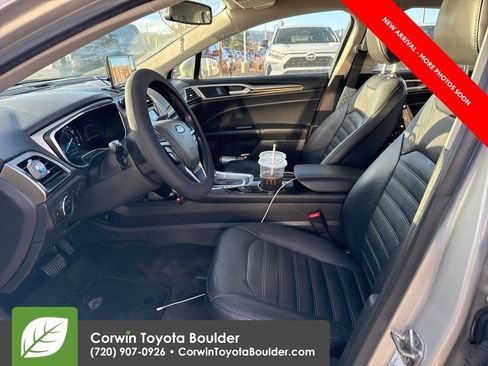 Used 2016 Ford Fusion SE w/ Equipment Group 202A image 10