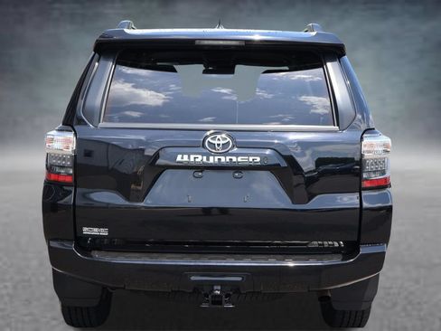 Used 2022 Toyota 4Runner SR5 RWD image 19