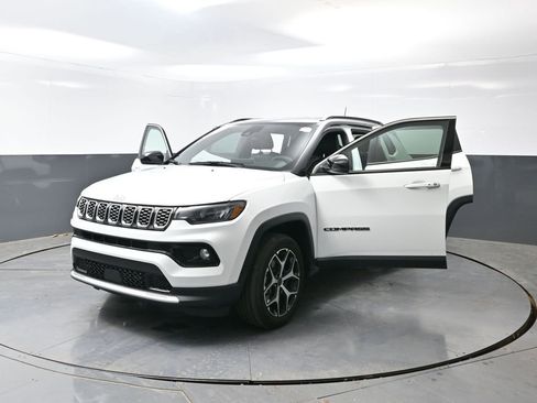Used 2025 Jeep Compass Limited AWD/4WD image 56