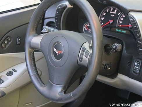 Used 2007 Chevrolet Corvette Convertible w/ Preferred Equipment Group RWD image 37