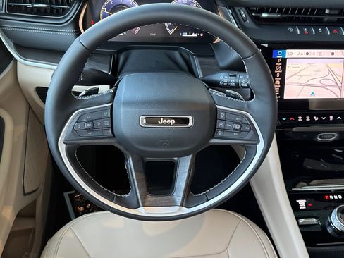 New 2026 Jeep Grand Cherokee L Limited AWD/4WD image 13