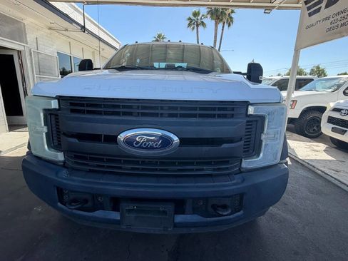 Used 2017 Ford F450 XL w/ Power Equipment Group image 5