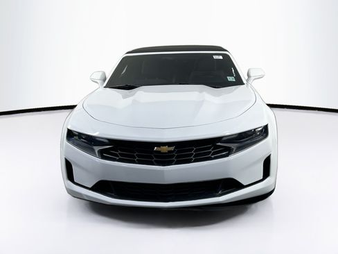 Used 2023 Chevrolet Camaro LT RWD image 2