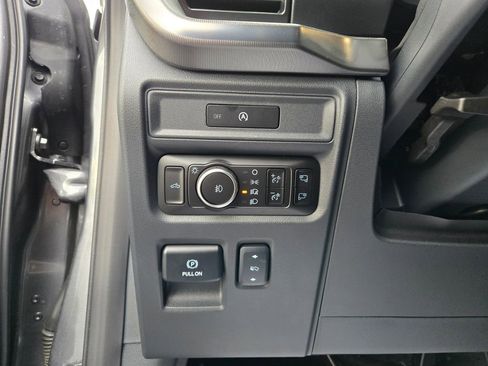 Used 2025 Ford F150 Lariat w/ Equipment Group 502A High AWD/4WD image 21