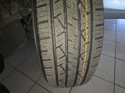 Used 2022 Toyota Highlander XLE image 26