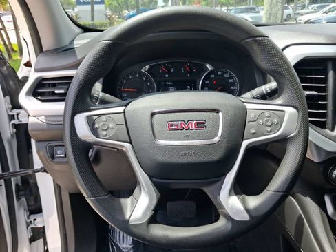 Used 2021 GMC Acadia SLE w/ Driver Convenience Package FWD image 16