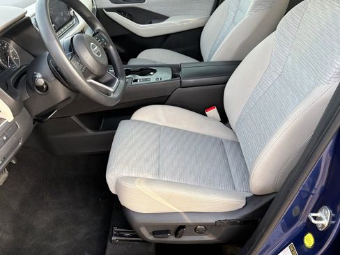 Certified 2021 Nissan Rogue SV FWD image 28
