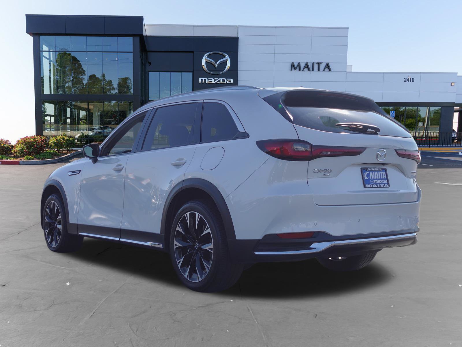 Used 2024 MAZDA CX-90 Plug-In Hybrid w/ Premium Plus AWD/4WD image 6