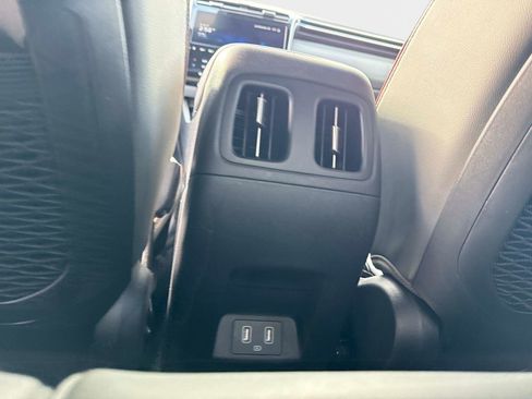 Used 2024 Hyundai Santa Cruz Limited image 17