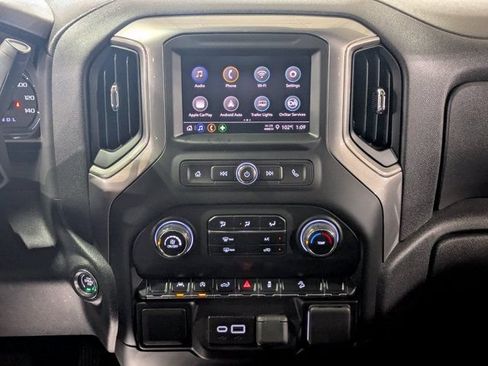Used 2025 Chevrolet Silverado 1500 Custom Trail Boss AWD/4WD image 18