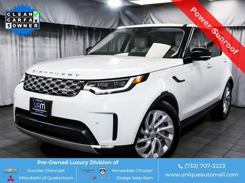 Used 2025 Land Rover Discovery S image 1