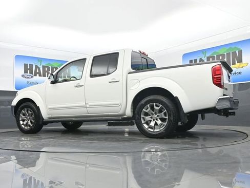 Used 2019 Nissan Frontier SL AWD/4WD image 20