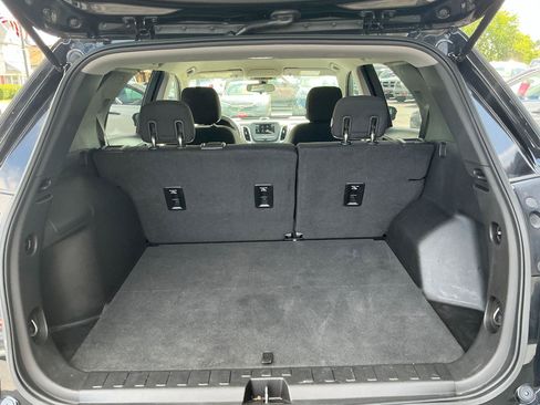 Used 2019 Chevrolet Equinox LS w/ LS Convenience Package FWD image 17