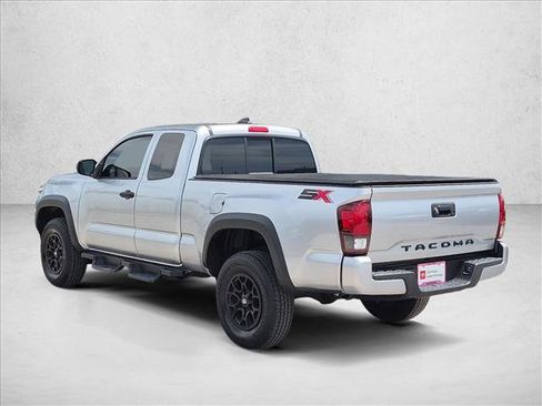 Used 2022 Toyota Tacoma SR w/ SX Package RWD image 8