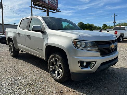Used 2018 Chevrolet Colorado Z71 AWD/4WD image 5