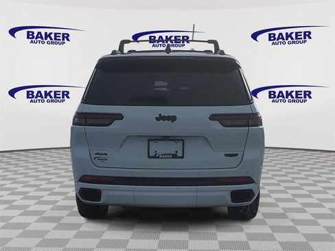 Used 2024 Jeep Grand Cherokee L Summit w/ High Altitude Package image 4