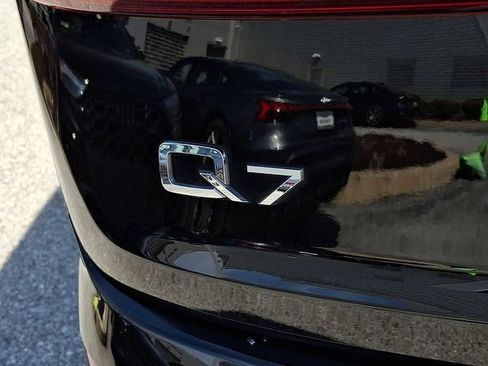 Used 2023 Audi Q7 2.0T Premium w/ Convenience Package image 30