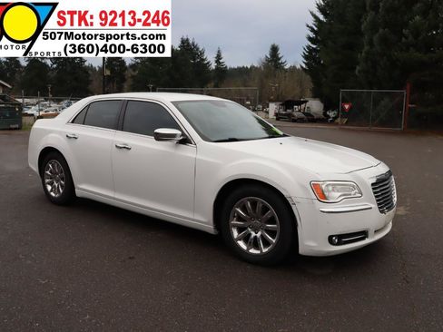 Used 2012 Chrysler 300 Limited RWD image 11