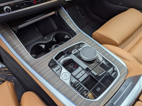 Certified 2025 BMW X5 xDrive50e w/ Parking Assistance Package image 31