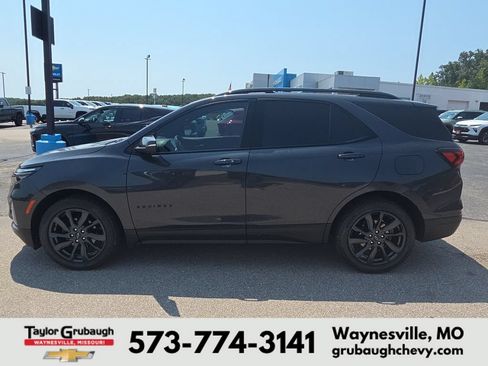 Certified 2023 Chevrolet Equinox RS w/ RS Leather Package AWD/4WD image 5