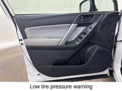 Used 2018 Subaru Forester 2.5i Premium image 31