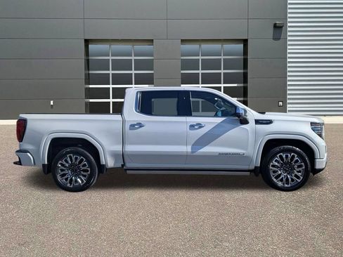 Used 2024 GMC Sierra 1500 Denali Ultimate AWD/4WD image 4