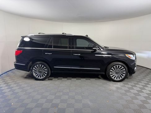 Used 2019 Lincoln Navigator Reserve w/ Cargo Package image 8